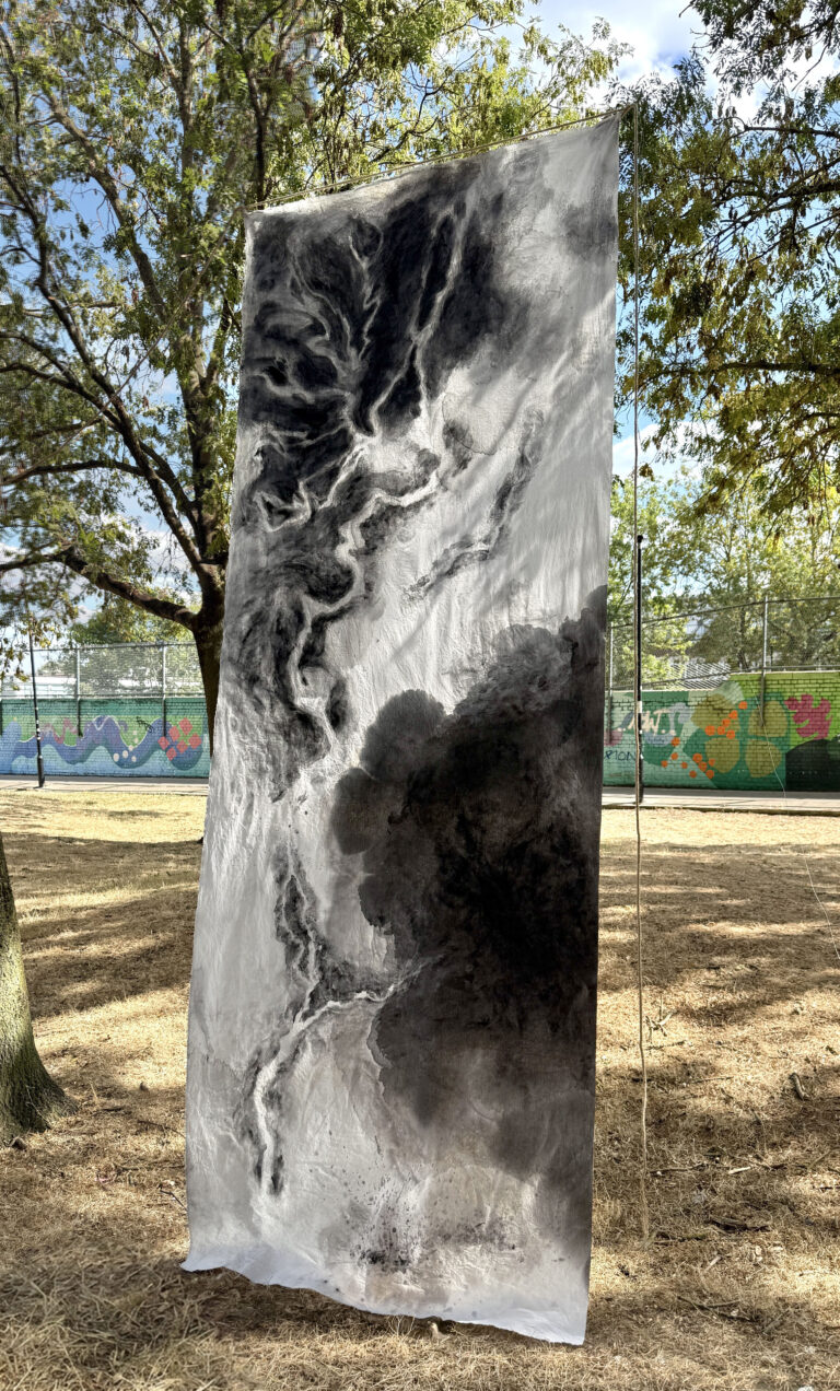 suspended painting, spatial installation artwork Foudre Noire